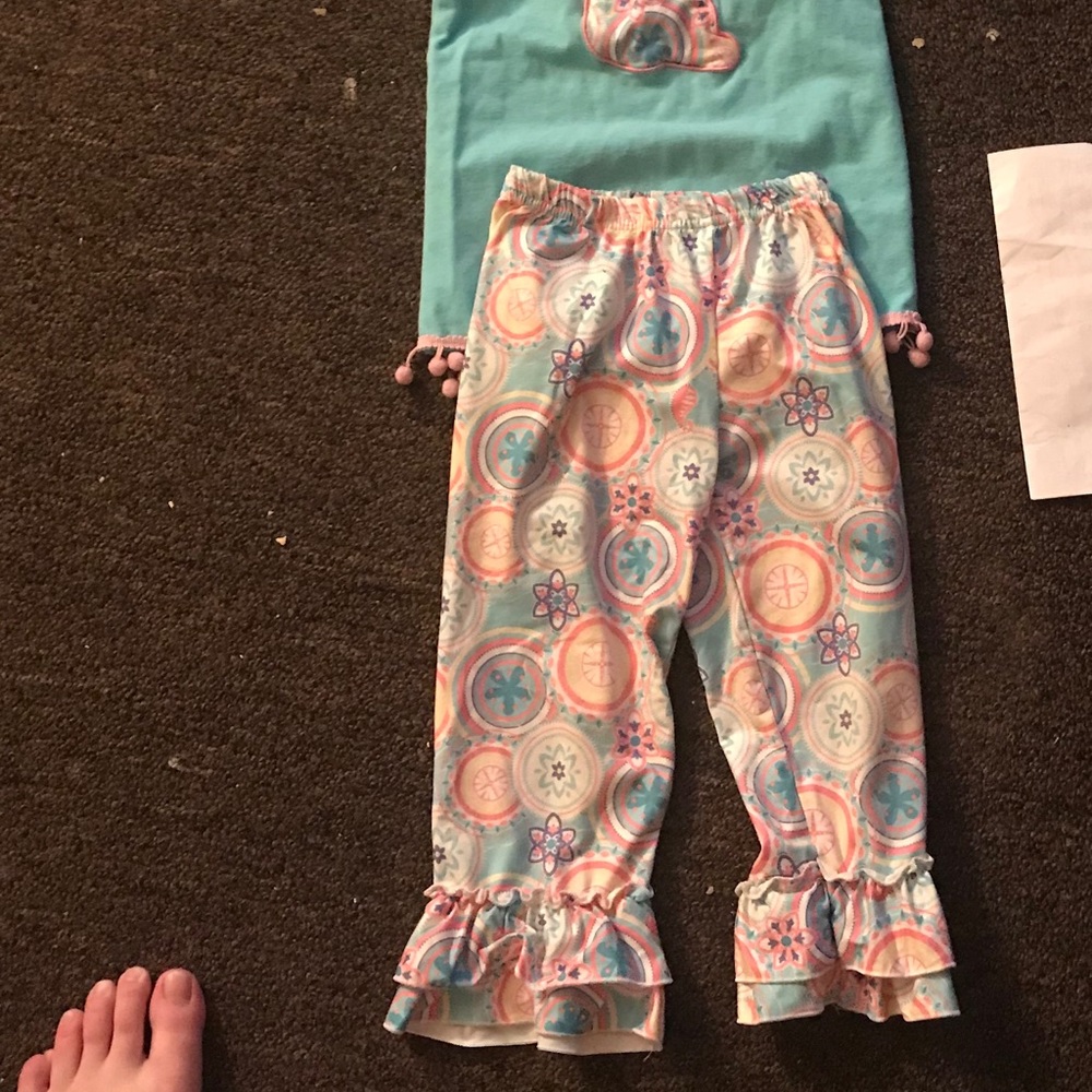 7/8 boutique outfit - Picture 2 of 2